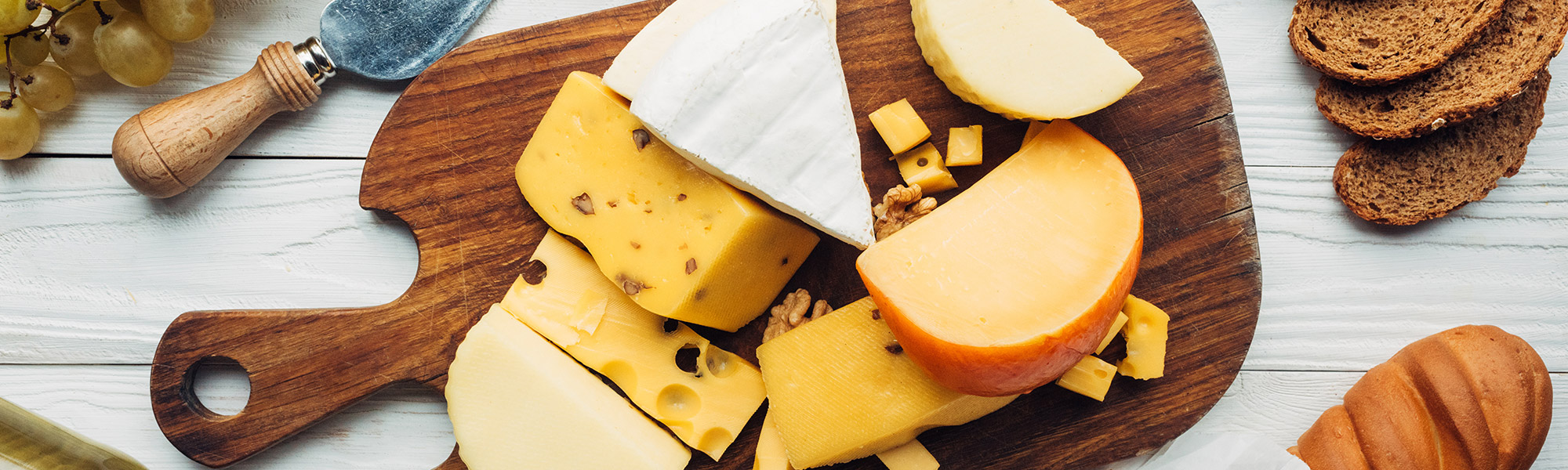 Artisanal cheese making process